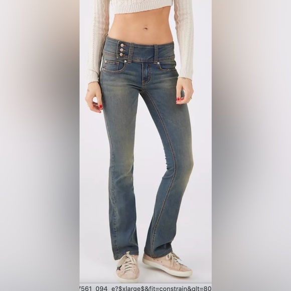 NWT - Urban Outfitters Low Rise Flare Jeans - Picture 1 of 6